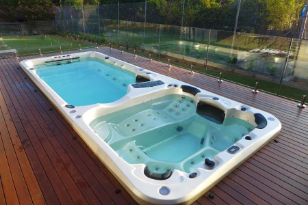Плавательный спа бассейн Vortex Spas Hydrozone Exterme